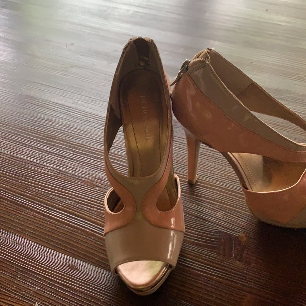 BCBG shoes
